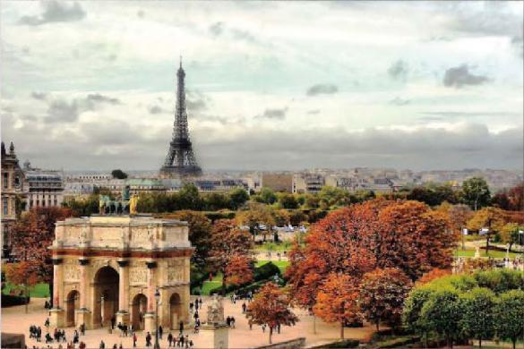 Autumn at the Eiffel